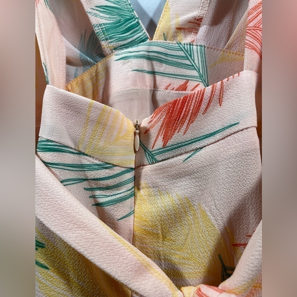 SHEIN Palm Leaves Summer Plunging Neckline Dress Womens Short Sleeve Print Sz M - Picture 8 of 9
